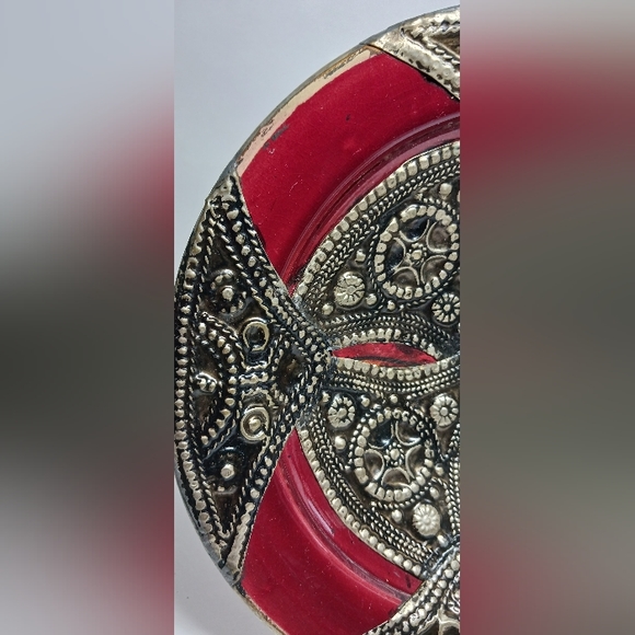 Moroccan Style Pottery Dish  Plate Inlaid with metal - Decorative Ceramic Plate - Picture 3 of 8